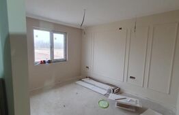 Duplex modern despartit prin bucatarie si camara 