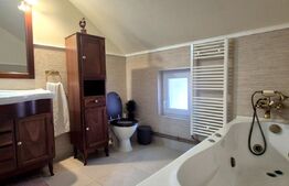 Casă Individuală cu 5 camere, foișor și curte complet amenajată