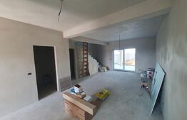 Casa tip duplex Mosnita Noua