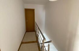 Jumatate de duplex, 110 mp utili, zona Aradului