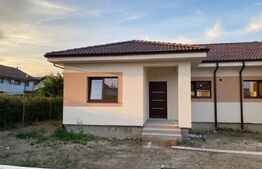 Duplex parter 3 camere 72 mp, terasă 15mp curte 310 mp, Mosnita Noua
