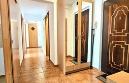 Apartament 3 camere, 74 mp, Decomandat