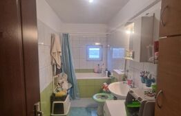 Apartament 3 camere, 70 mp, zona Sagului
