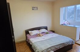 Apartament 3 camere, Decomandat, zona Soarelui