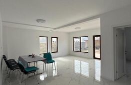 Casa Indivuala de vanzare-5 camere-4 bai-toate utilitatile.