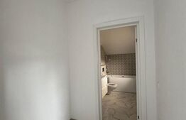 Casa Indivuala de vanzare-5 camere-4 bai-toate utilitatile.