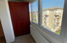 Apartament 3 camere, 62 mp, zona Lipovei 