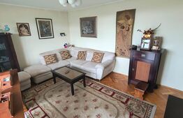 Apartament 3 camere, Decomandat, zona Circumvalatiunii