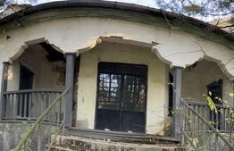 Teren Buziaș, lângă parc