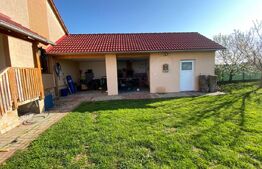 Casa individuala 4 camere 120mp+60mp terasa 1200mp teren Bucovat