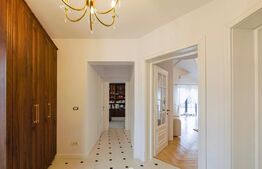 Casa/Vila Dumbravita