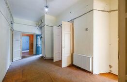 Cladire istorica, 175mp-5 camere, etaj 1,  1538Euro/ mp ,  zona Sinaia