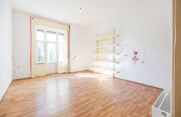 Cladire istorica, 175mp-5 camere, etaj 1,  1538Euro/ mp ,  zona Sinaia