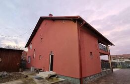 Vand casa in Darova 