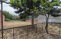 Casa individuala, 3 camere, 98 mp, 827 mp teren, zona Central-Modern