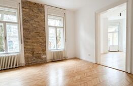 Apartament cu 3 Camere – 100 mp – Pretabil Birou sau Locuință- Zona Central
