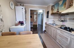 Apartament 3 camere, 65 mp, zona Lipovei