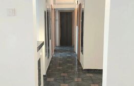 Apartament trei camere, 70 mp, zona Sagului