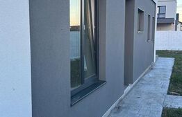 Duplex 3 camere 92mp Mosnita Noua