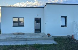 Duplex 3 camere 92mp Mosnita Noua