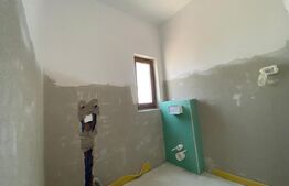 Duplex 5 camere, 130 mp utili teren 250 mp, separat prin cameră tehnică, Chișoda