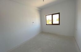 Duplex 5 camere, 130 mp utili teren 250 mp, separat prin cameră tehnică, Chișoda