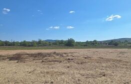 Teren de vânzare 1.600 mp cu deschidere la lac – zona Lacul Surduc