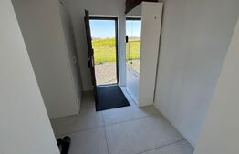 Casă full smart, 100 mp, independență energetica, zona Săcălaz
