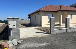Casa individuala 4 camere, 95 mp, zona Sag