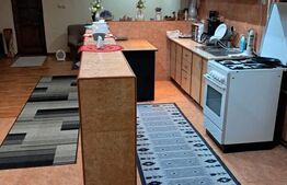 Casa de vanzare, 6 camere, 535 mp, zona Varias 