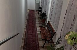 Casa de vanzare, 6 camere, 535 mp, zona Varias 