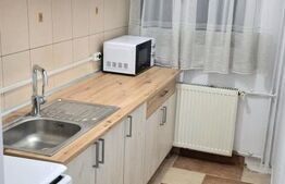 Apartament 3 camere ET 1