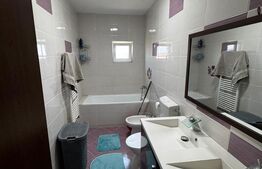 Apartament 3 camere, 72 mp, zona Soarelui