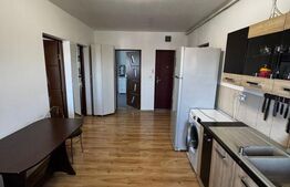 Apartament 3 camere, 72 mp, zona Soarelui