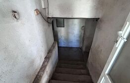 Proprietate 160 mp utili, 1.046 mp teren, centrul din Moșnița Veche