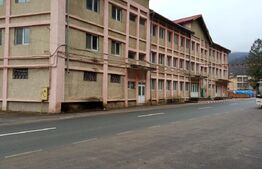 Spital de vanzare, 3000 mp, zona Nadrag