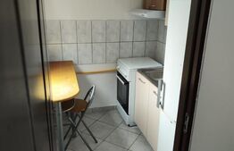 Apartament 3 camere, 40 mp, zona Sagului