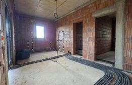 Casa individuală la roșu, un singur nivel, 5 camere | teren generos | Urseni