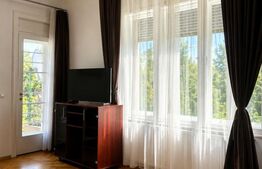 Clădire istorică, apartament, 4 camere- 130 mp, etaj 1, zona Centrală 
