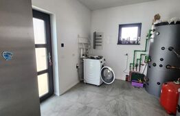 Casa locuibila imediat, 166 mp, 1038 mp teren, zona Sacalaz