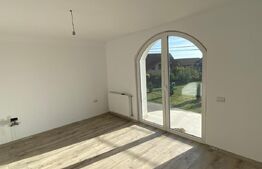 Casa 5 camere, 168 mp, teren 1000 mp, front 25 m, zona Sag