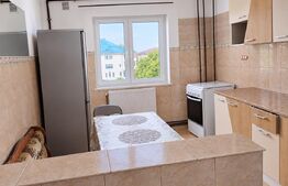 Apartament 3 camere, 80 mp, zona Sagului
