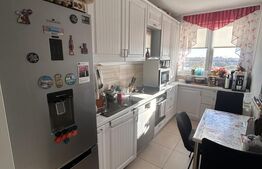 Apartament cu 3 camere, 70 mp, zona Aradului