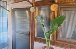 Casa de vanzare, 97 mp, zona Nadrag 
