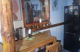 Casa de vanzare, 97 mp, zona Nadrag 