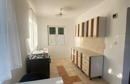 Casă cu grădină, 95 mp, zona Plopi