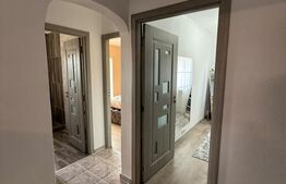 Vanzare apartament 3 camere - 62 mp, zona Lipovei