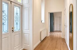 Apartament 4 camere, 150 mp, Exclusivitate, zona Sinaia 