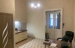 Apartament de inchiriat, zona centrala, ideal pentru cabinete, spatiu de birou