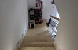 Casa de vanzare, in ansamblu de case insiruite, Giroc